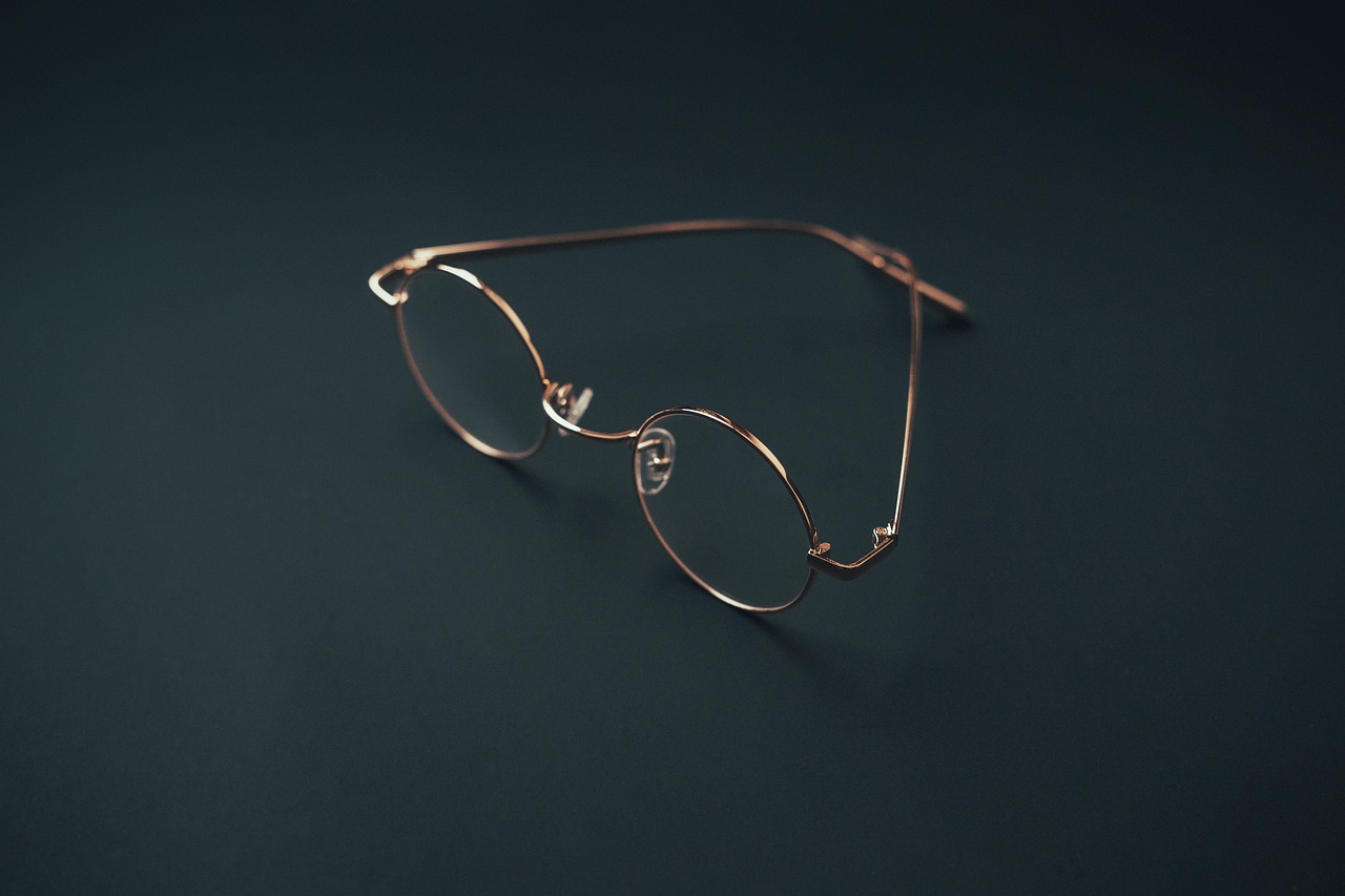 The Invisible Sniffers: Optical Sensors That Read Your Body's Silent Signals