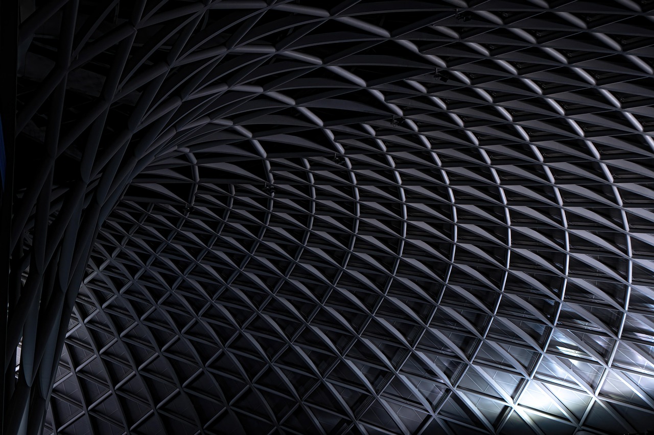 The Rise of Post-Quantum Lattice-Based Obfuscation: Engineering Cryptographic Resilience in Distributed Ledger Fabrics
